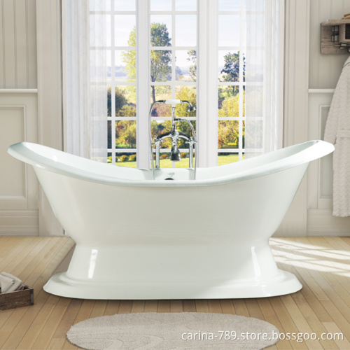 freestanding cast iron bathtub on pedestal